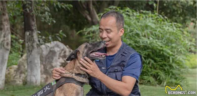亮相！中国火调第一犬