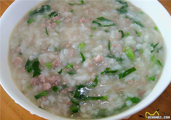 养狗心得:狗狗便秘症状，有哪些?拉不出来是便秘吗?怎么处理?