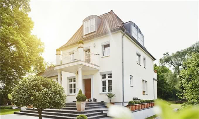 住别墅该养什么犬?—请看这四大天王!