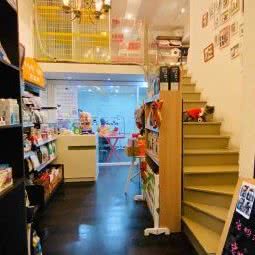 猫猫狗狗宠物生活馆(七宝万科城花店):上海城区闵行区七宝附近