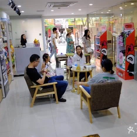 爱悠是家宠物店:上海城区闵行区浦江镇附近