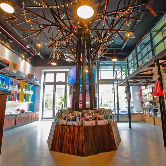 小爪印宠物生活馆:上海城区奉贤区南桥附近