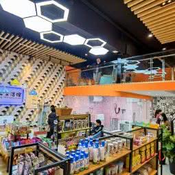 七宠生活馆:南京市浦口区凤凰大街附近