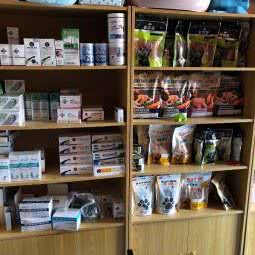 他山宠物生活馆:济南市市中区伟东新都附近