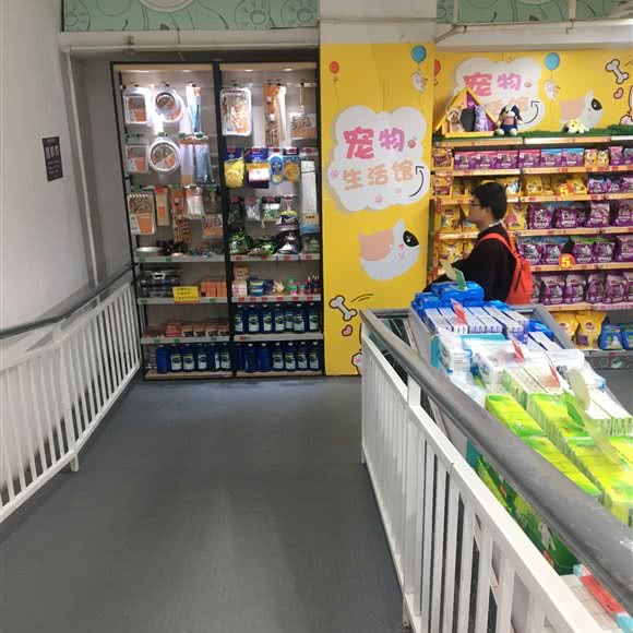 宠爱生活馆(武商超市友谊店):武汉市武昌区余家头/四美塘附近