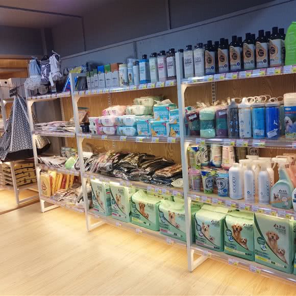 袖虎宠物(德兴店):广州市番禺区市桥附近