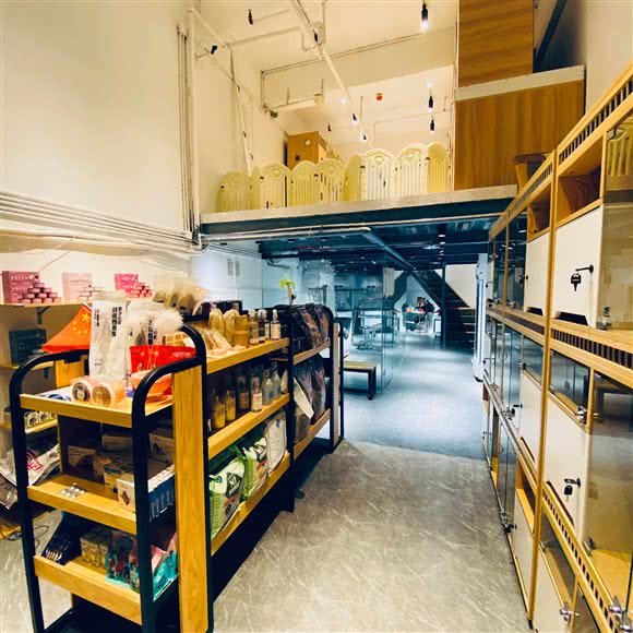 奈可和犬宠物会馆:深圳市南山区西丽附近