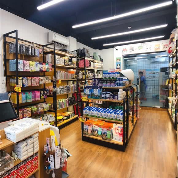 袖虎宠物前进店:深圳市宝安区新安附近