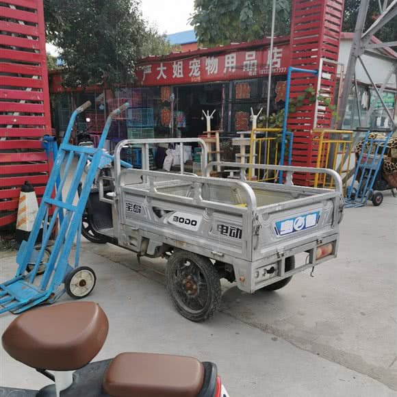 严大姐宠物用品店:石家庄市长安区岔河附近