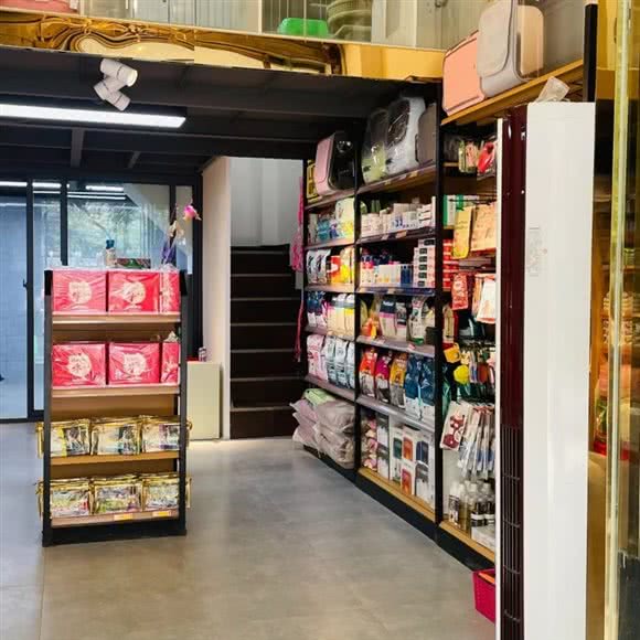 小梅的的猫屋:成都市锦江区静居寺附近