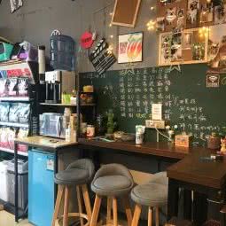 狗崽队宠物生活馆:成都市成华区驷马桥/动物园附近