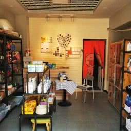 一间宠物店:成都市双流区华阳镇街道附近