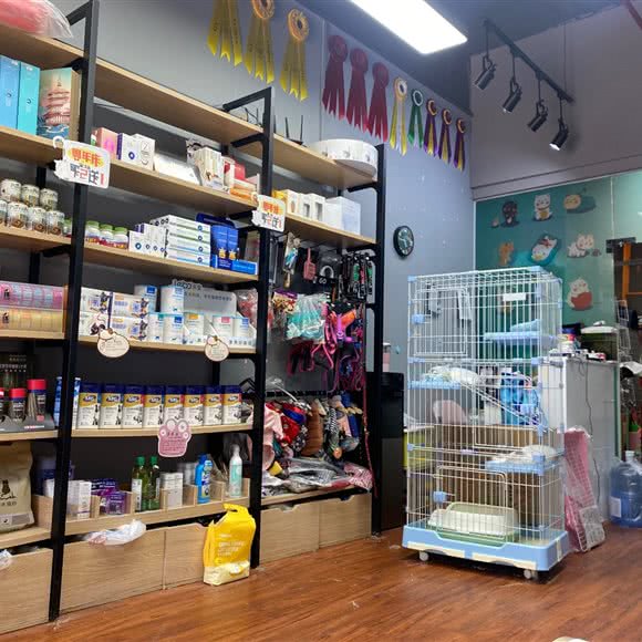 宠爱陪伴宠物生活馆:贵阳市云岩区未来方舟附近