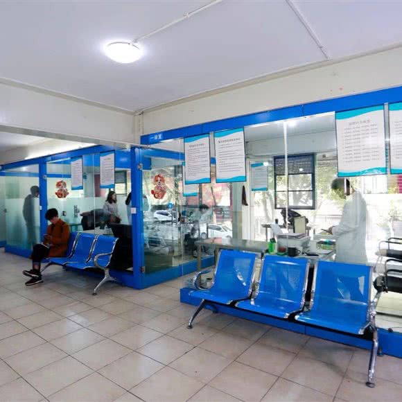 爱心贝贝动物医院(金沙分院):昆明市盘龙区寺瓦路附近