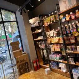 PETKIT小佩宠物(梅岭店):上海城区普陀区