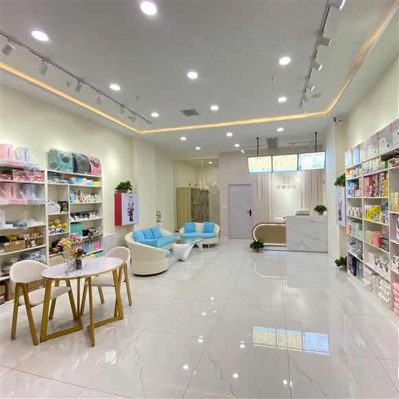 莱曼宠物俱乐部 L&M Pet Club:太原市万柏林区长风商务区附近